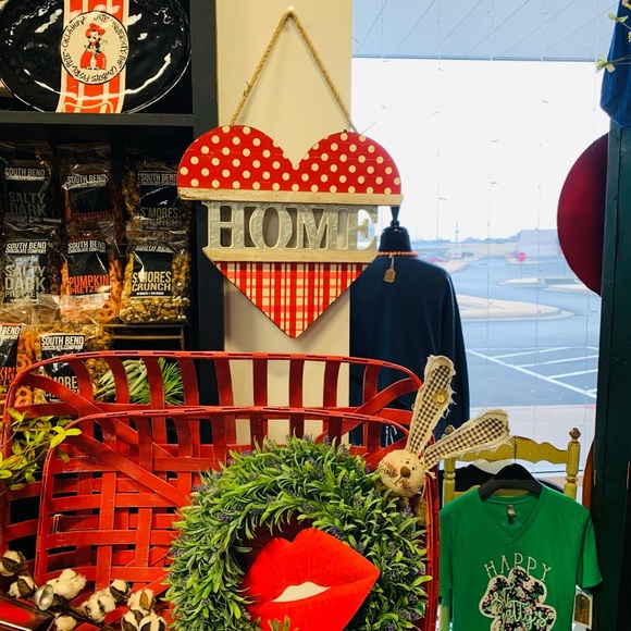 Heart H-O-M-E Sign - Picture 8 of 8